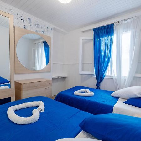 Blue House Apartman Dafníla Kültér fotó